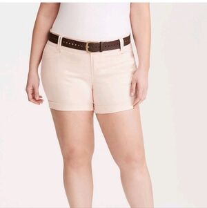 #143 Torrid Size 18 Sateen Shorts Pale Blush Pink